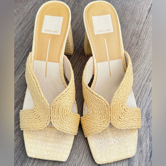 Dolce Vita Shoes - Dolce Vita Women's Cream and Tan Woven Mules